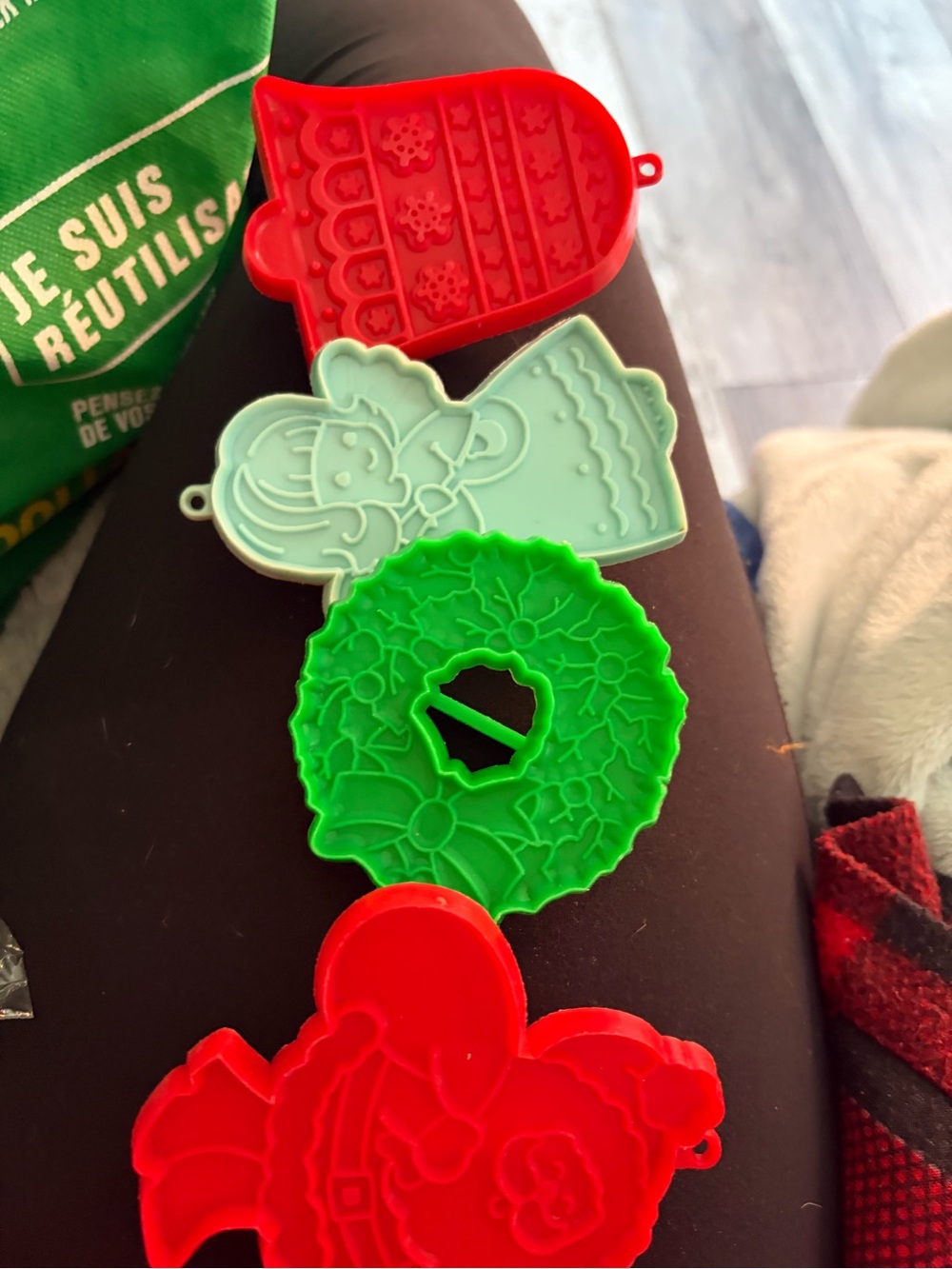 5/$25 Festive Holiday Cookie Cutter Set - Green, Red, Light Teal - Unknown Brand